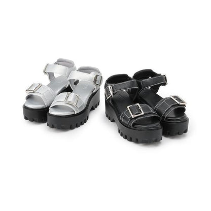 【LTXC】金屬扣帶人造皮涼鞋