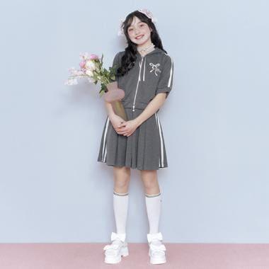 【Nico☆Petit登載】亮片迷你衛衣拉鍊連帽衫&喇叭裙褲套裝