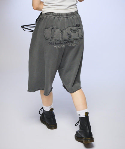 【OddStudio】ピグメントバックダメージロゴスウェットハーフパンツ