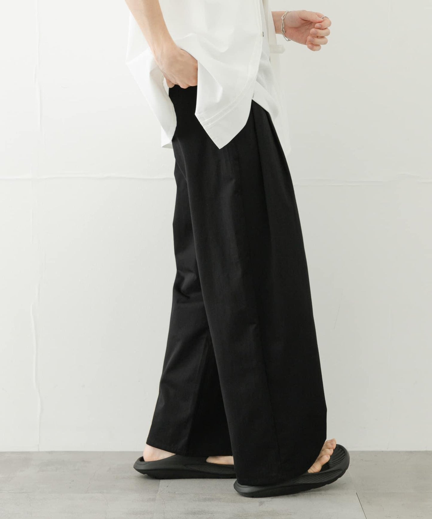 2褶寬鬆斜紋棉布長褲