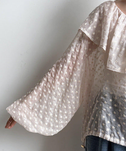 花朵刺繡荷葉邊襯衫