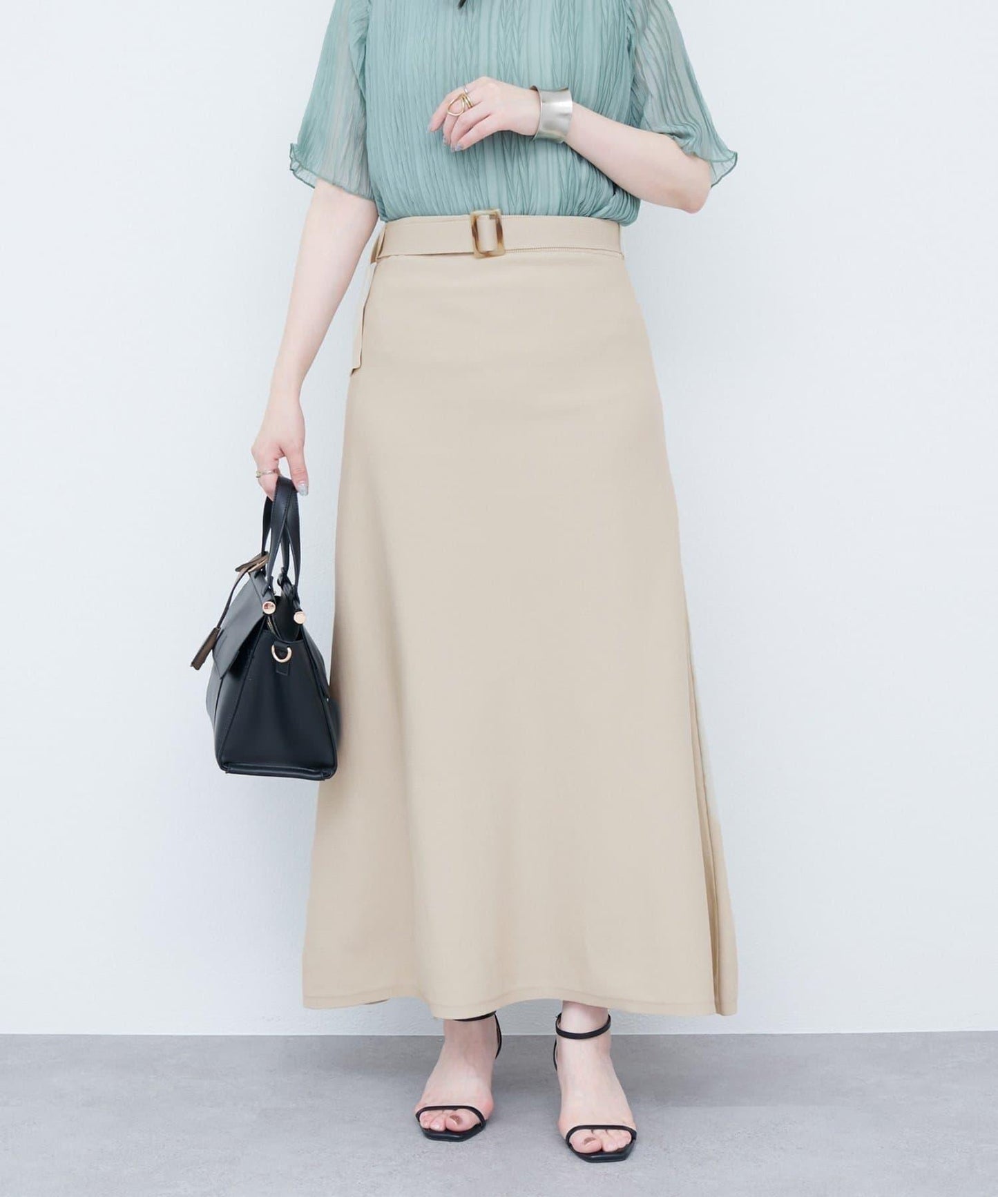 【自然風格】配套珍珠腰帶針織上衣