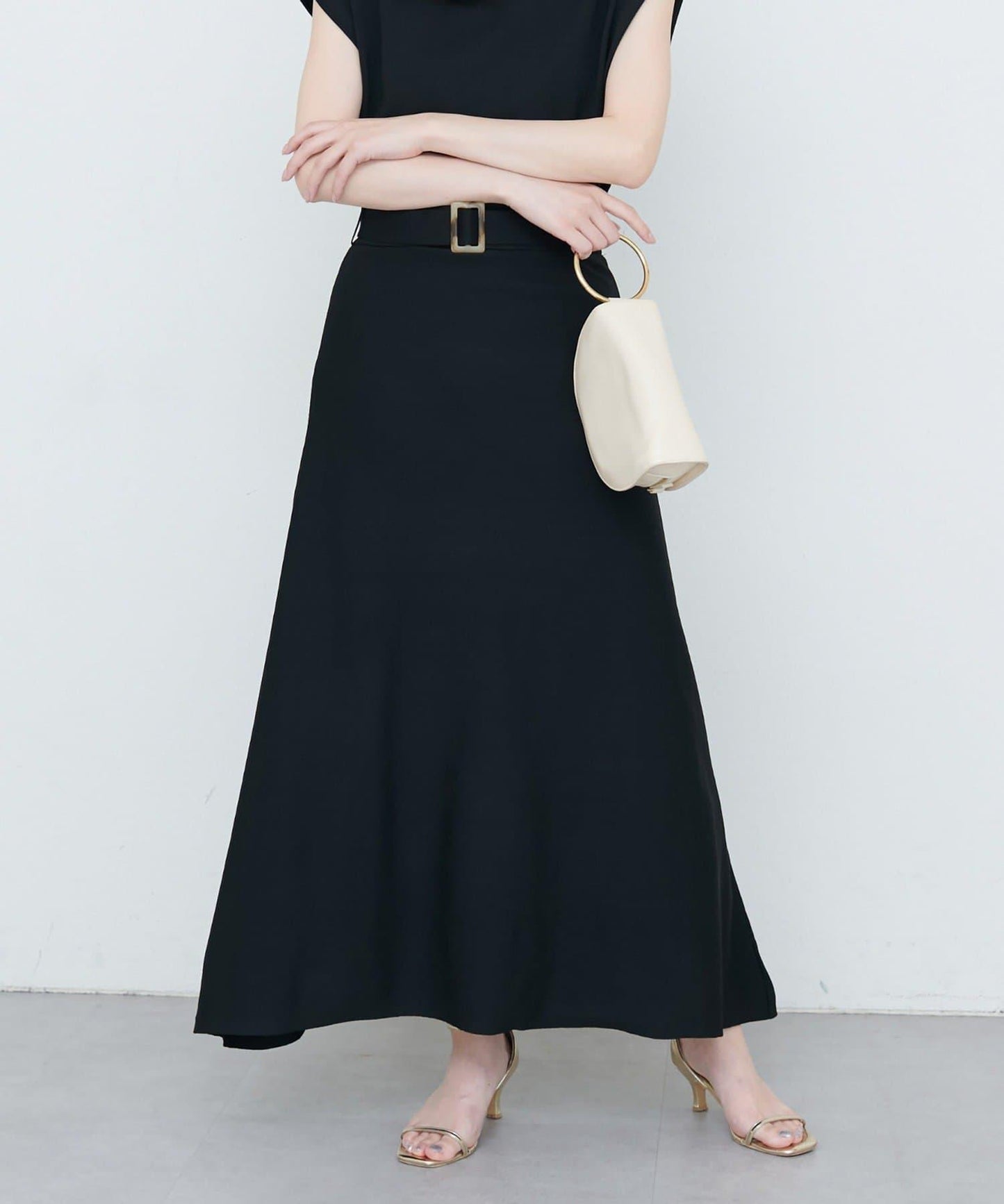 【自然風格】配套珍珠腰帶針織上衣