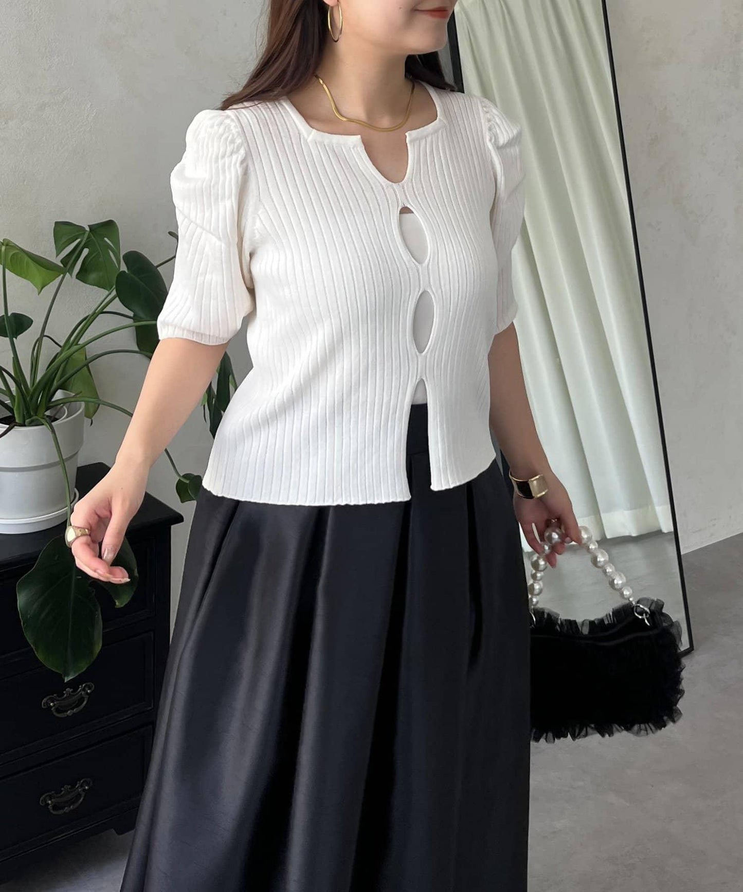 泡泡袖前開口條紋針織衫