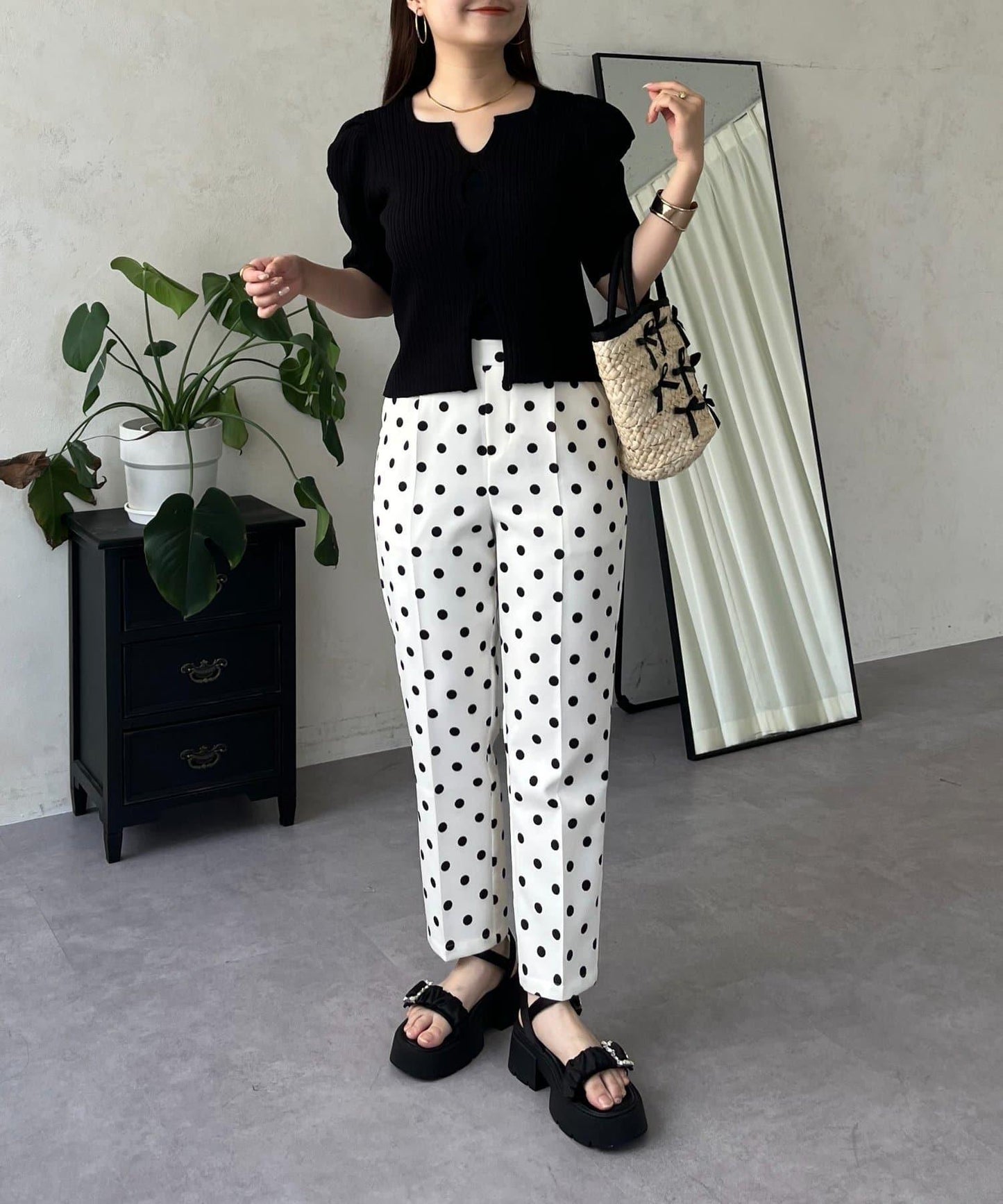 泡泡袖前開口條紋針織衫