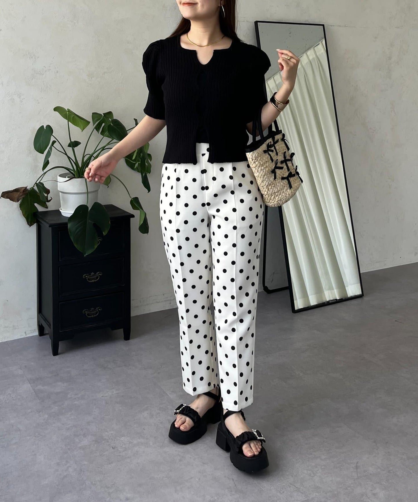 泡泡袖前開口條紋針織衫