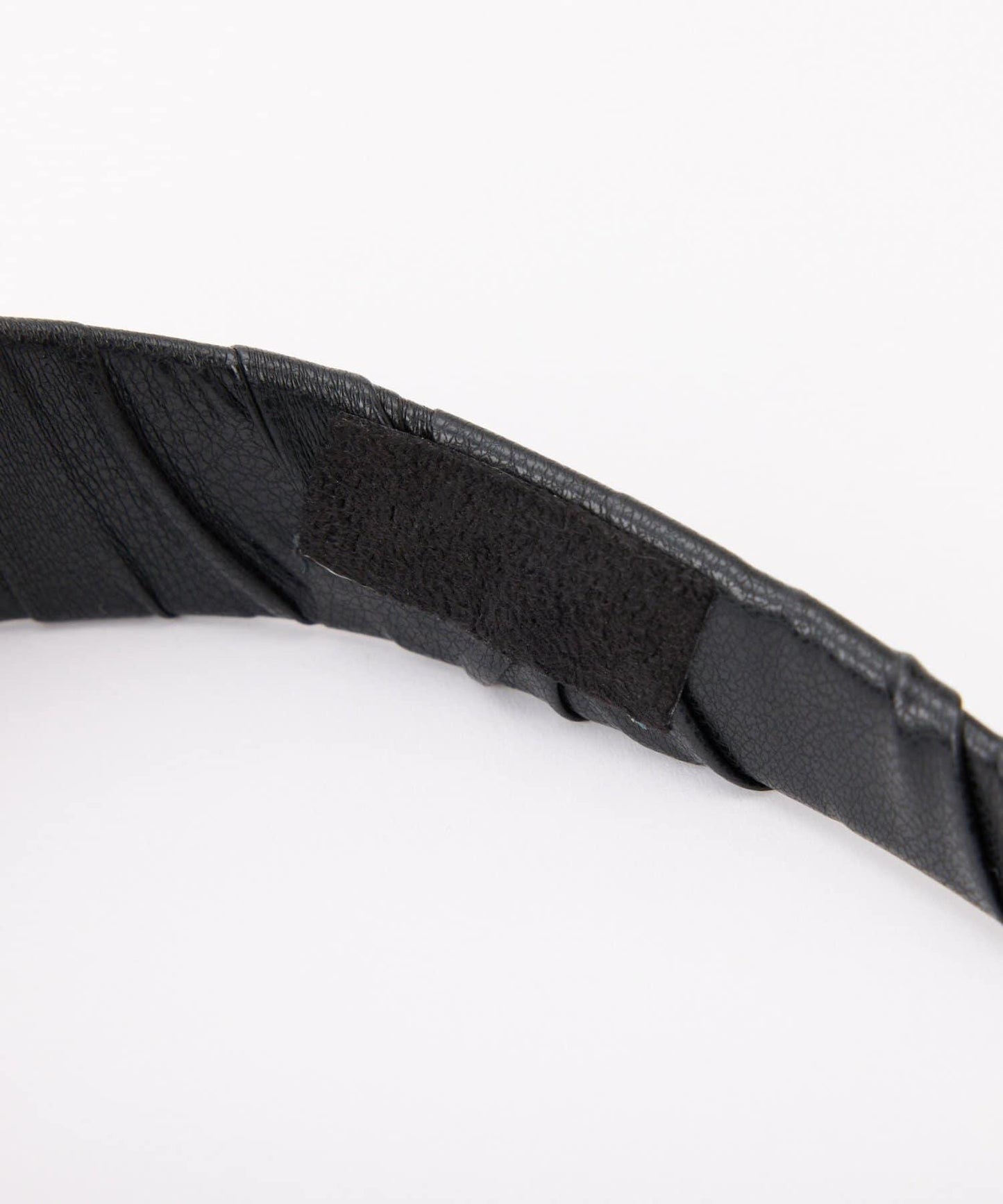 【PAPILLONNER/パピヨネ】レザーライクカチューシャ