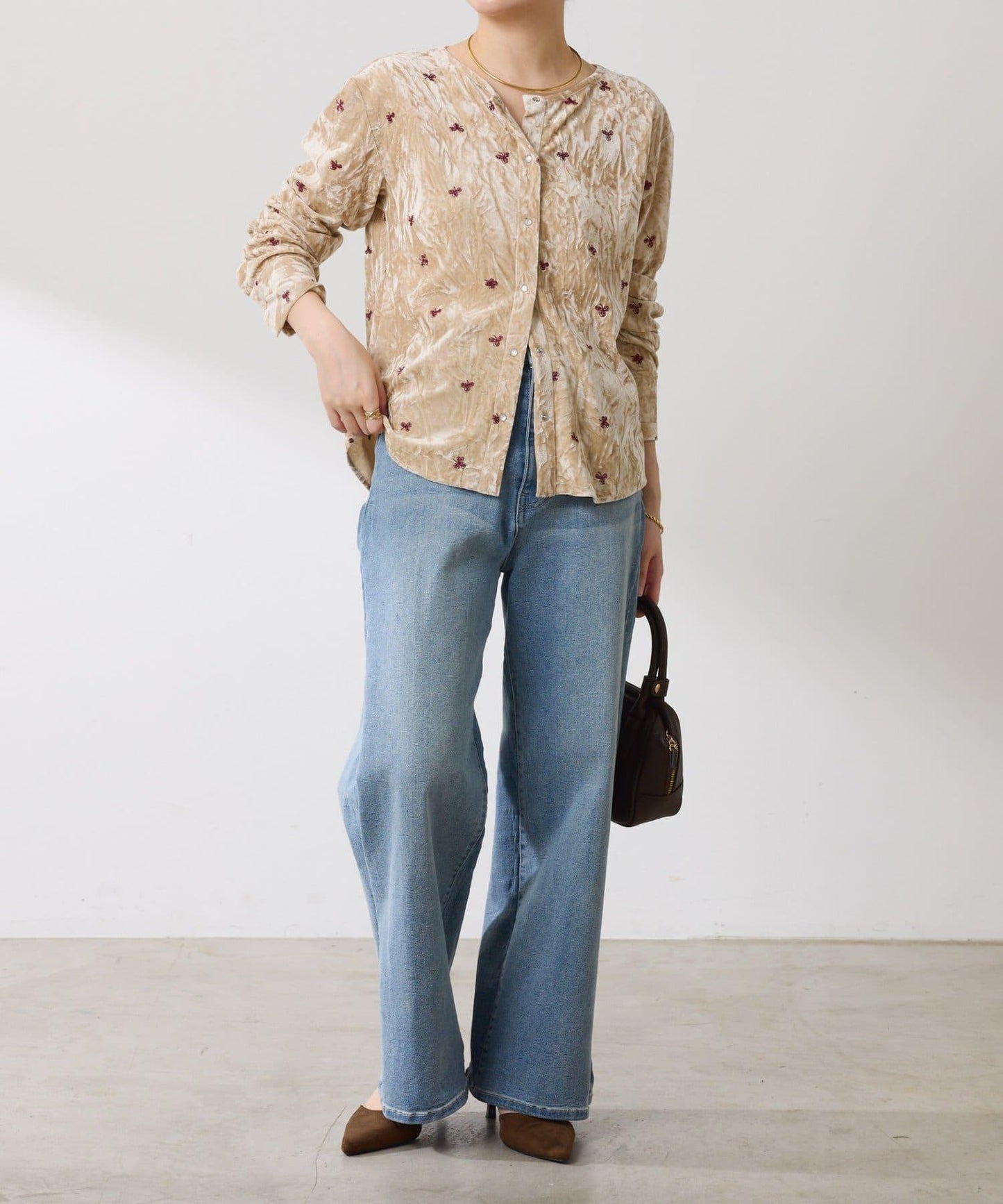 【カセット服】刺繍ベロアカットソー