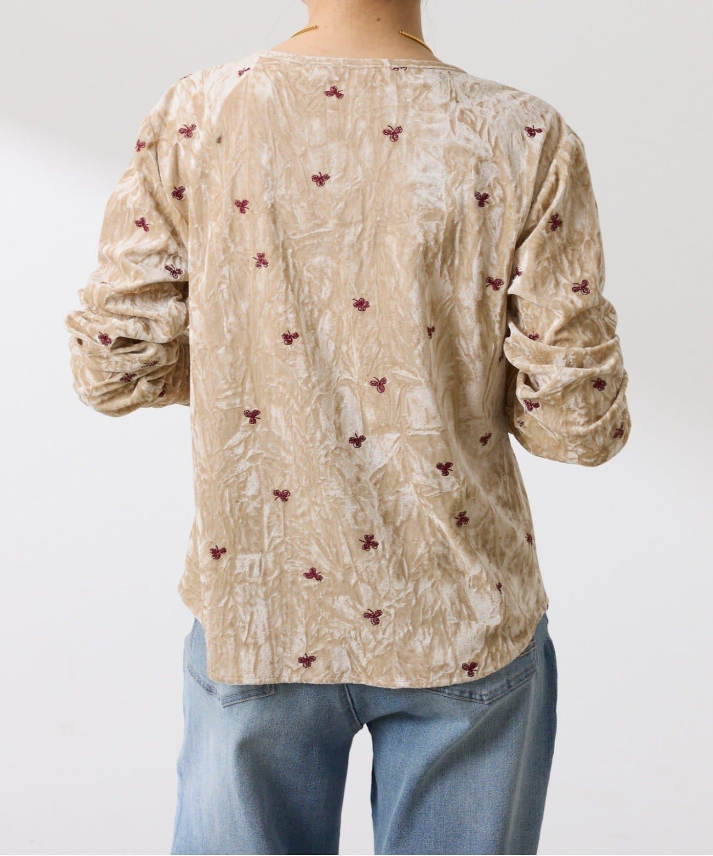 【カセット服】刺繍ベロアカットソー