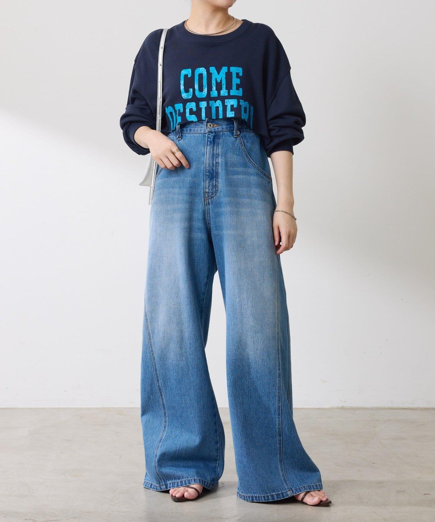 カットオフショートロゴスウエット