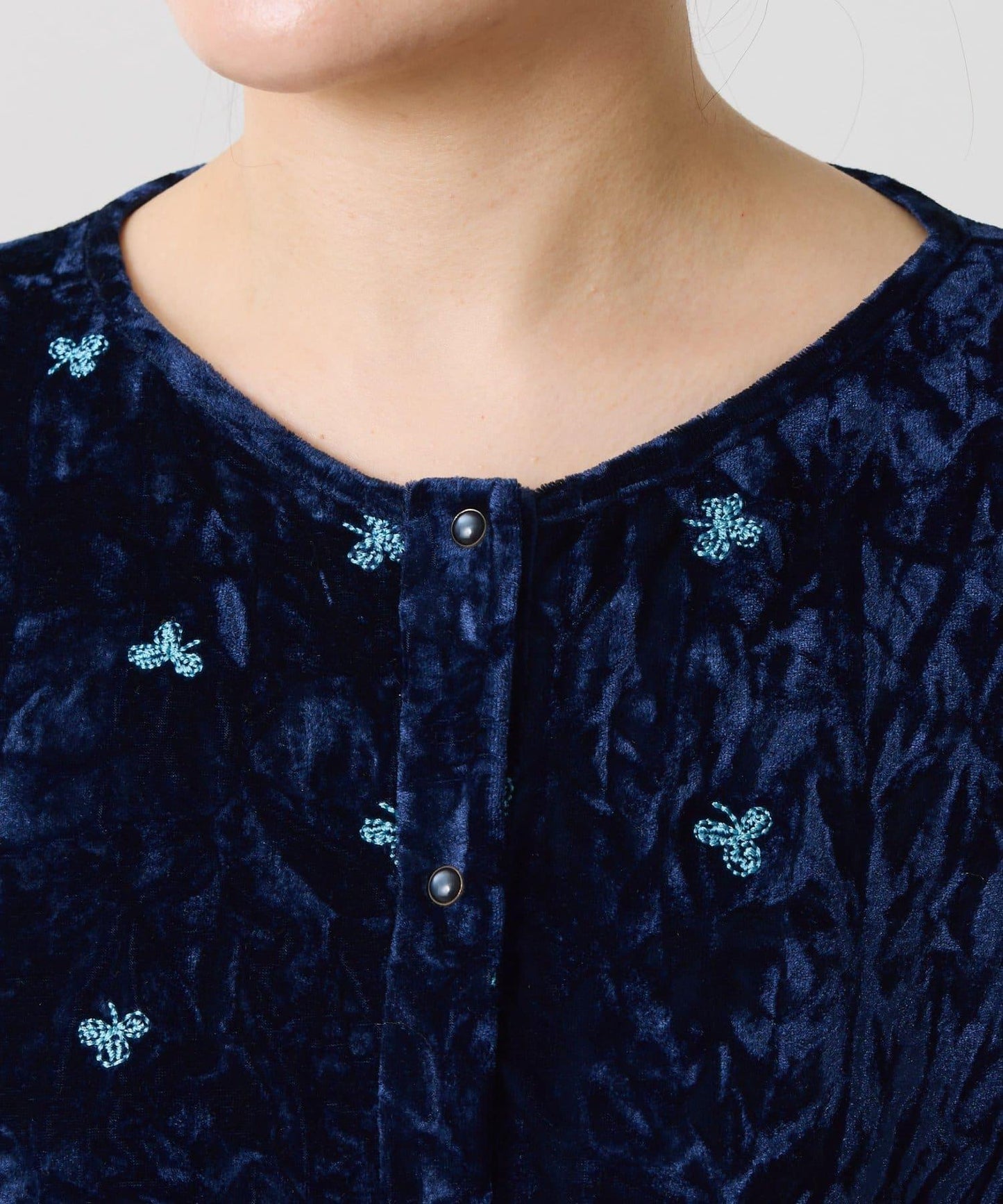 【カセット服】刺繍ベロアカットソー