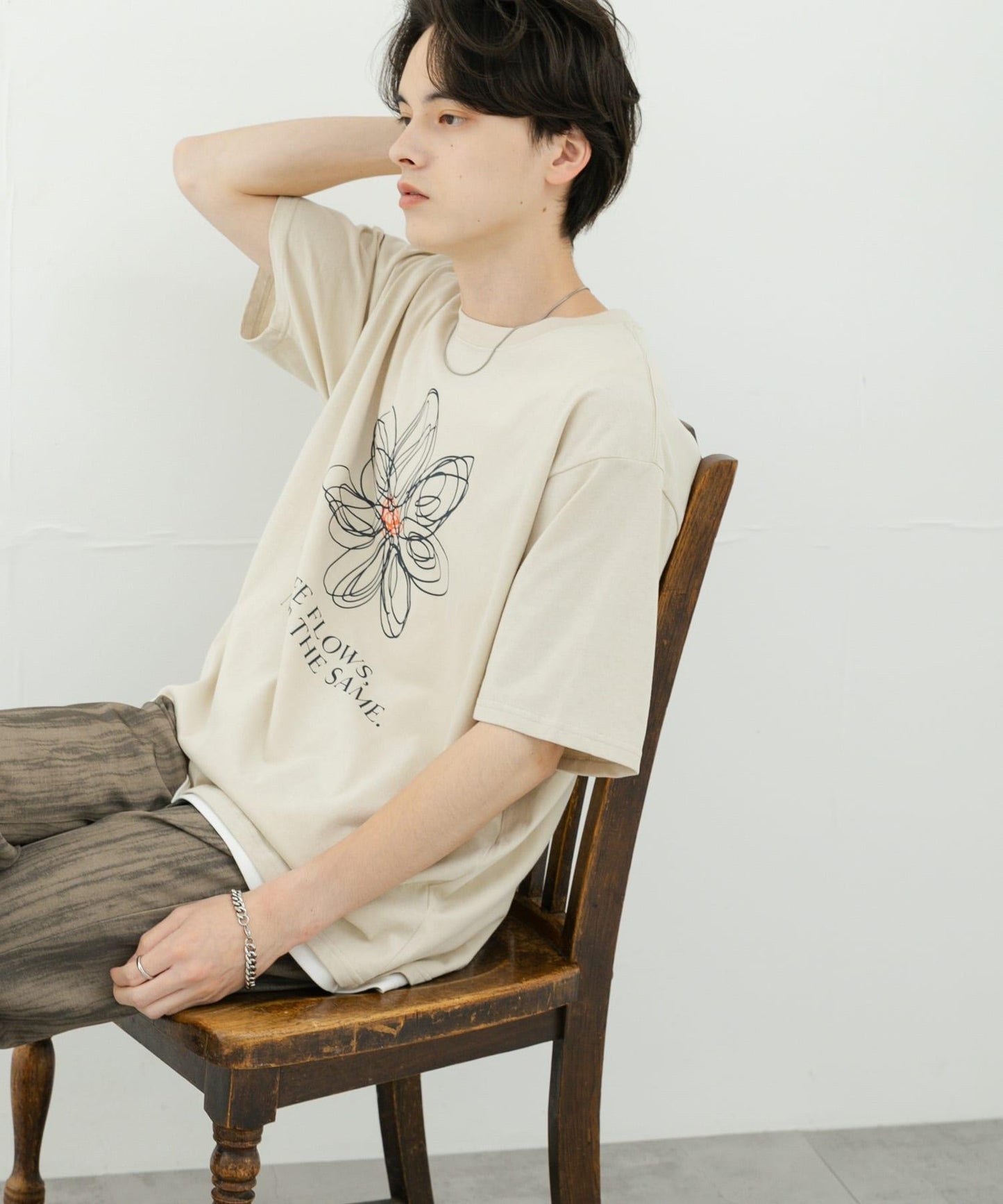 花卉藝術圖案短袖T恤