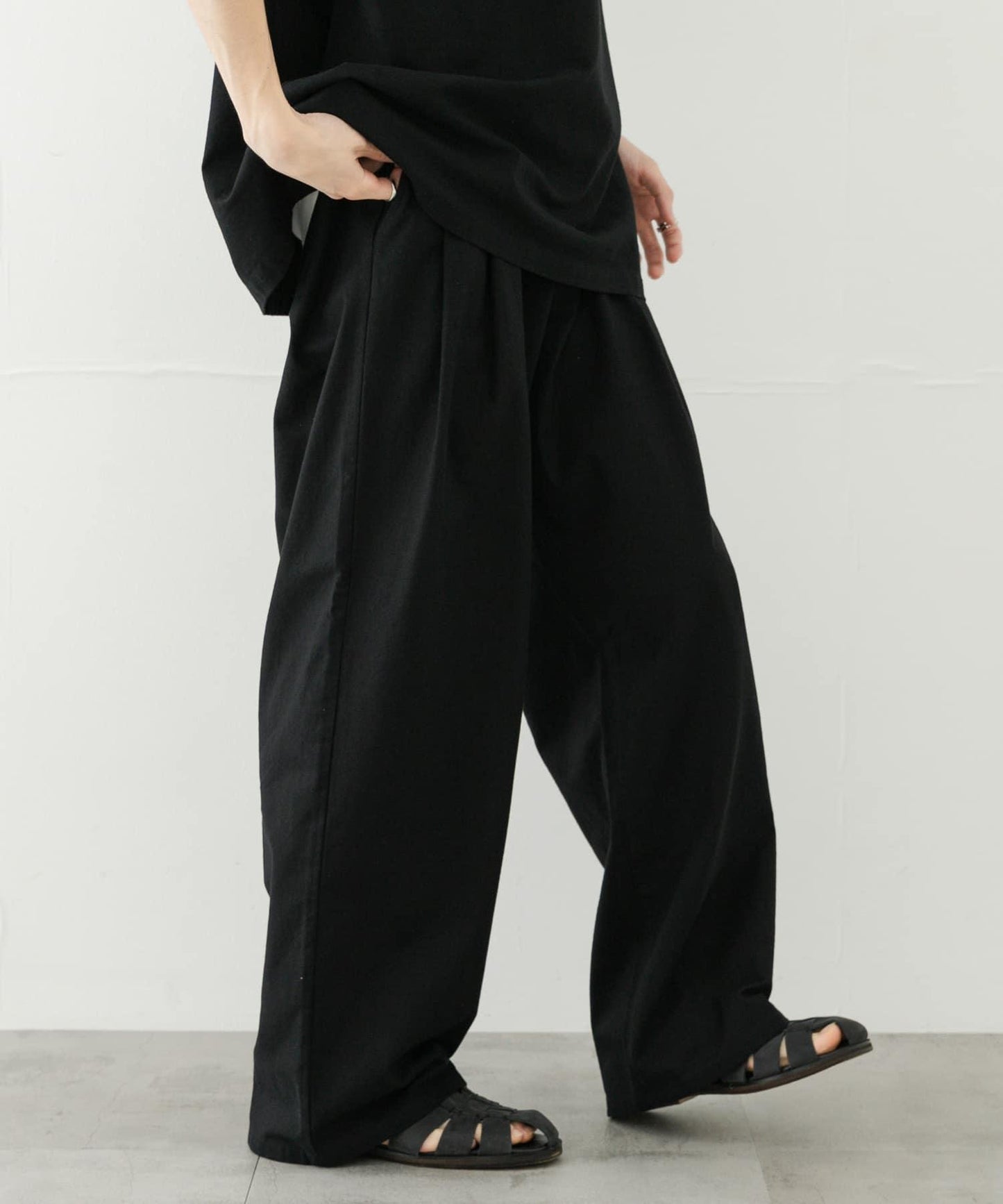 乾爽觸感寬鬆長褲