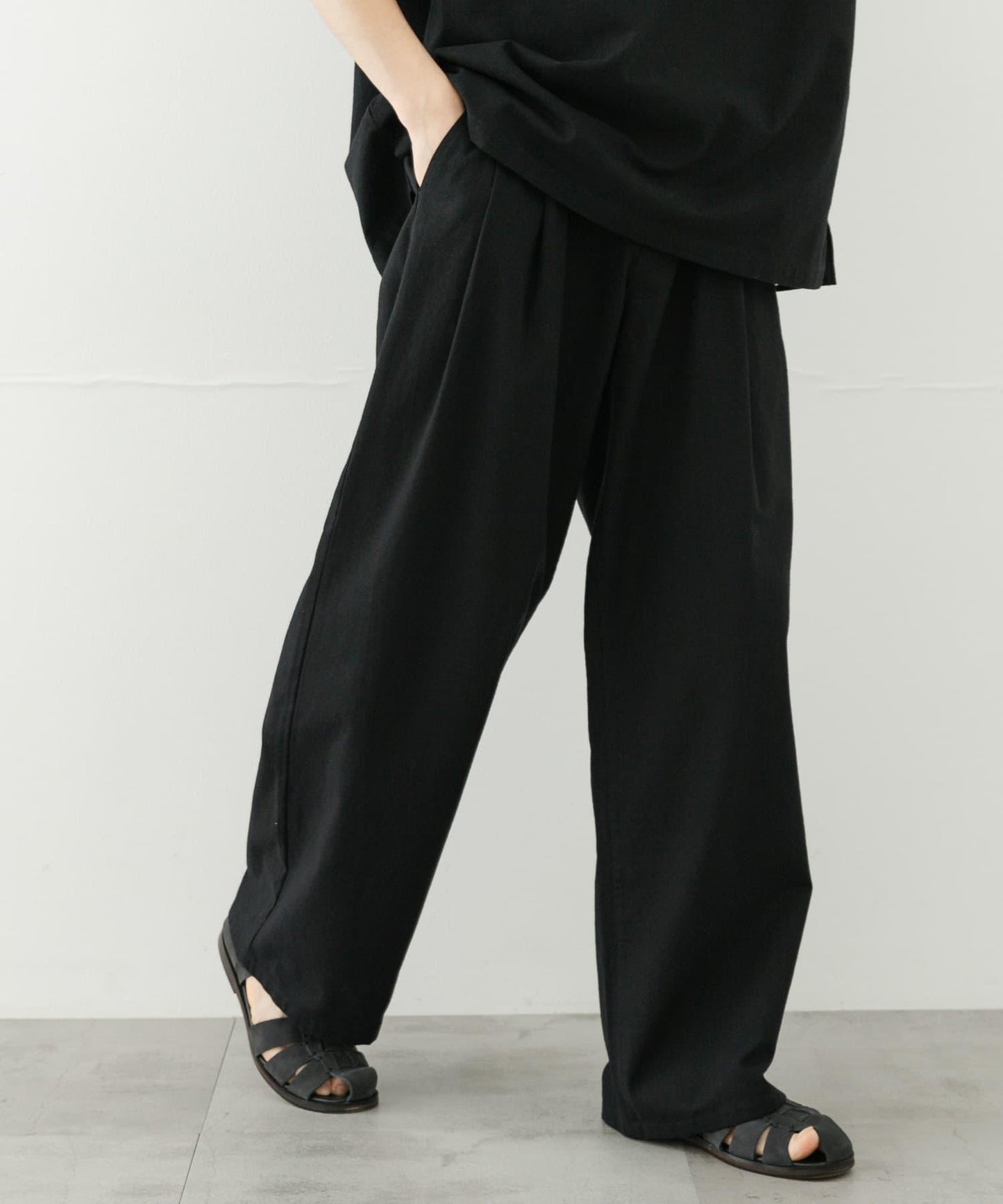 乾爽觸感寬鬆長褲