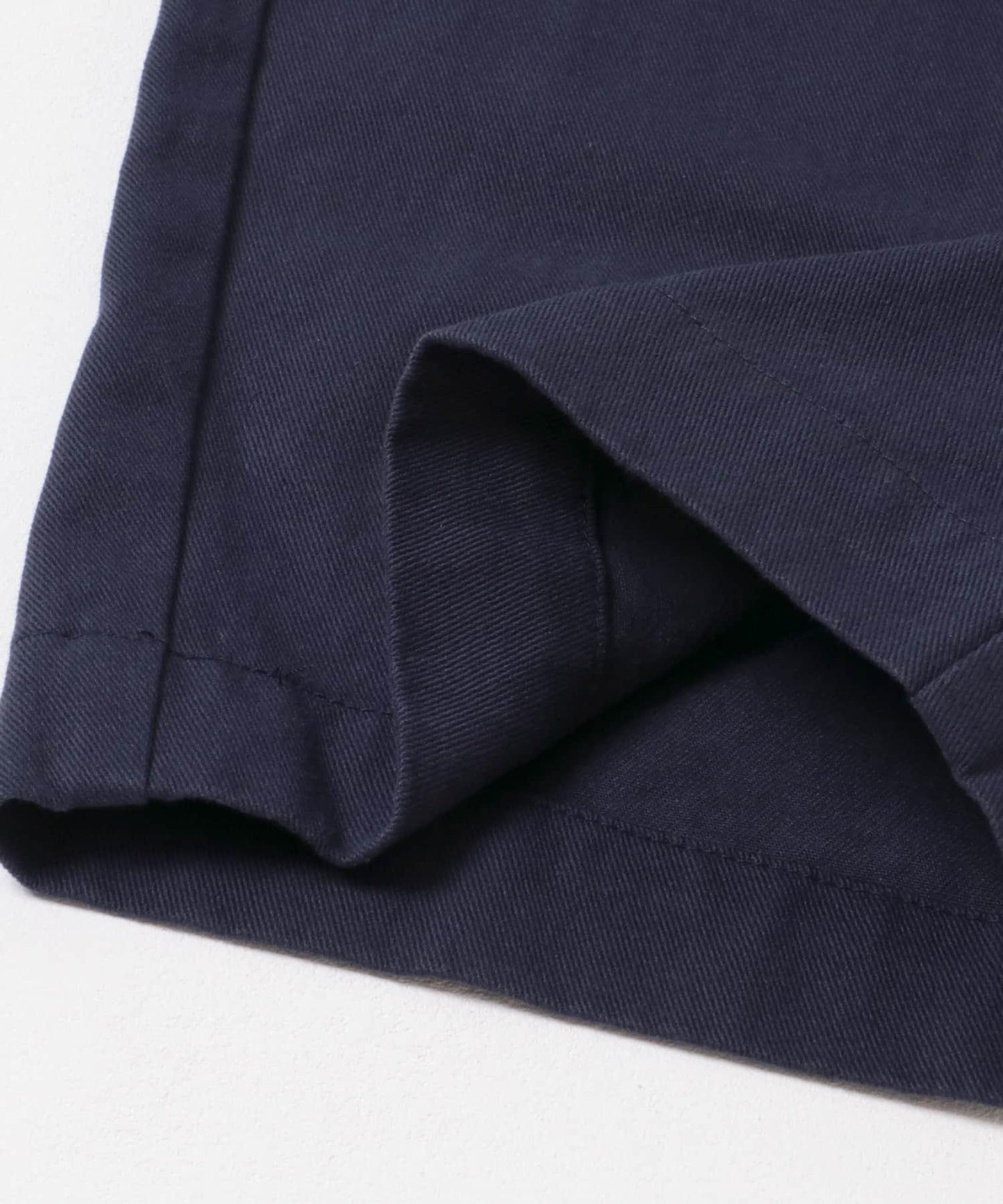 基礎寬鬆休閒斜紋棉布長褲