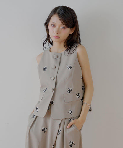 Chico 花卉刺繡無袖馬甲