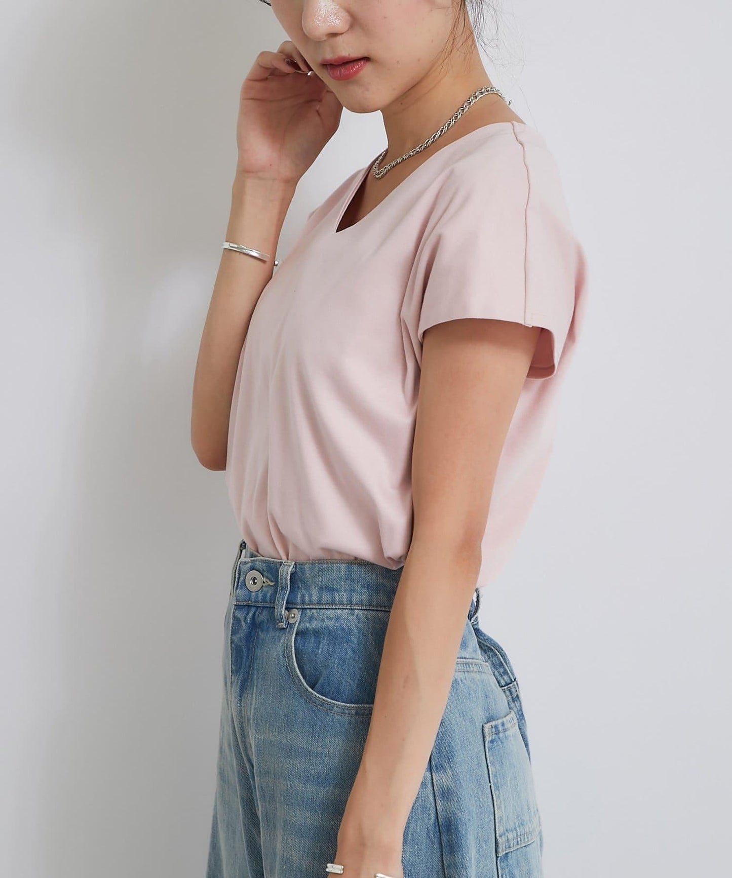 La boutique BonBon 法式V領T恤