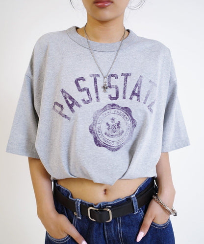 【來自復古風】錯誤大學T恤