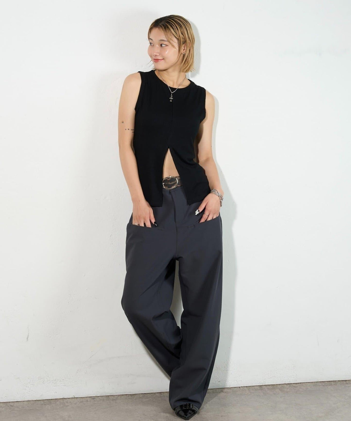 WHO'S WHO gallery 開叉羅紋無袖上衣