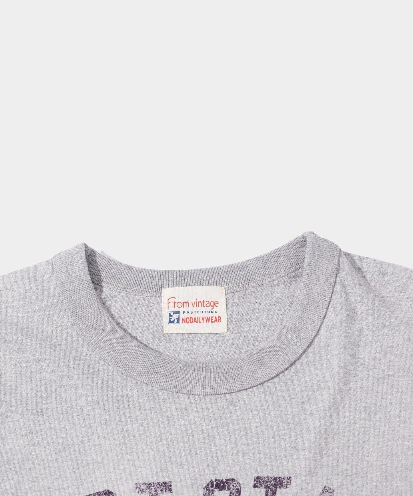 【來自復古風】錯誤大學T恤