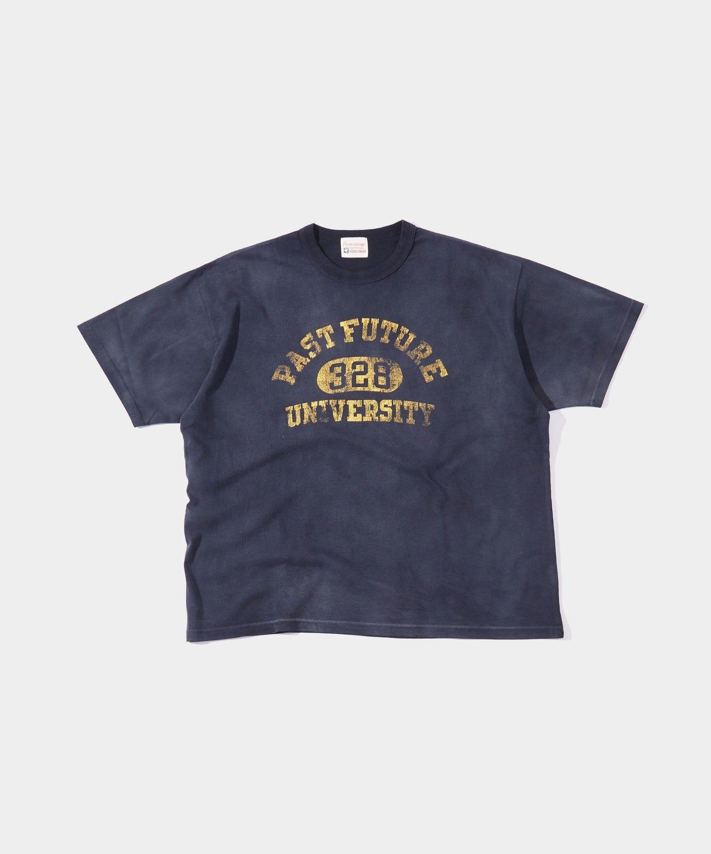 【來自復古風】錯誤大學T恤