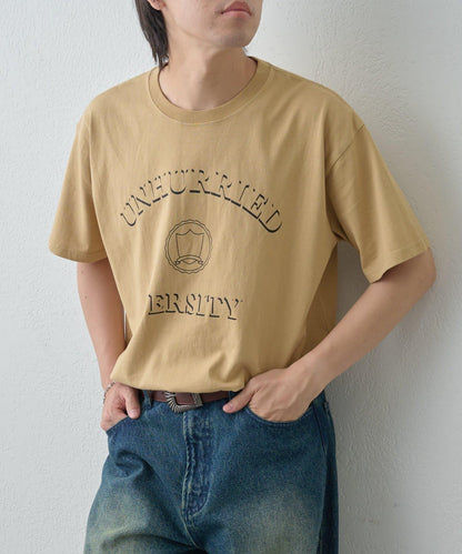 簡約大學印花T恤