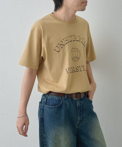 簡約大學印花T恤