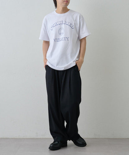 簡約大學印花T恤