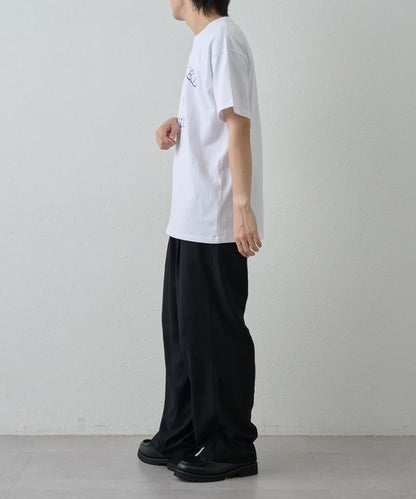 簡約大學印花T恤