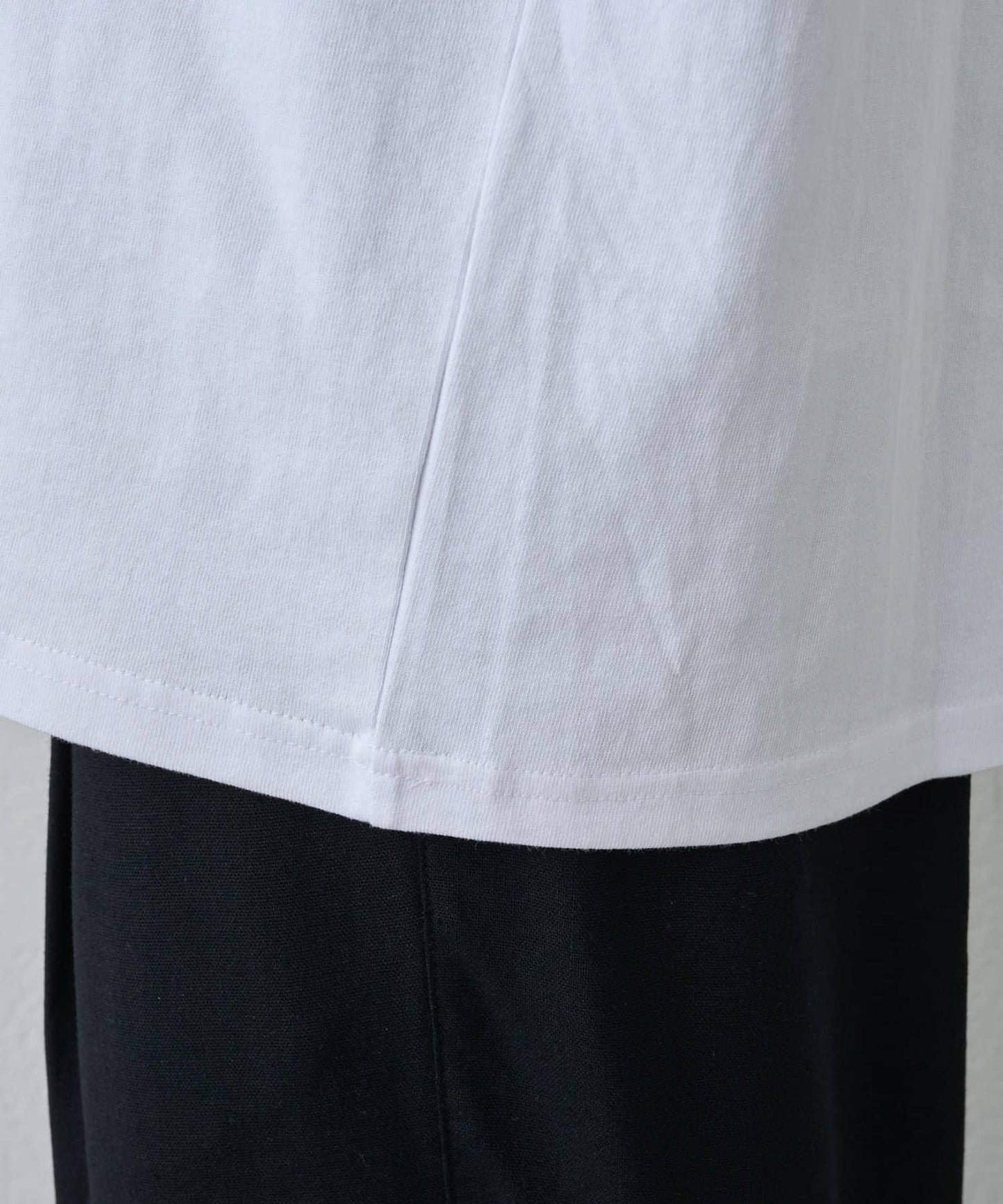 簡約大學印花T恤