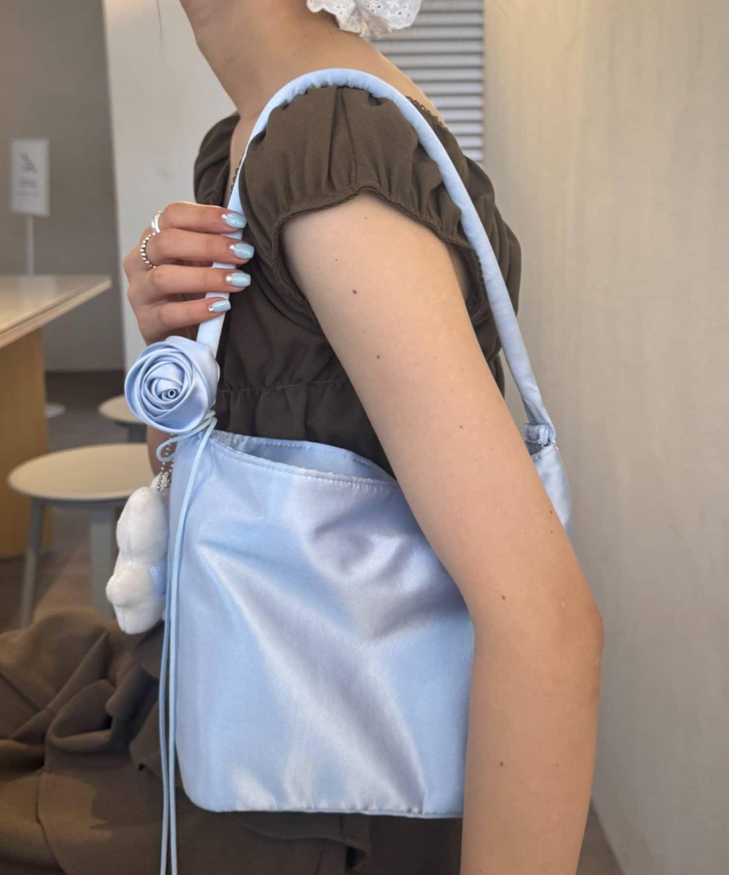 【CIAOPANIC TYPY】帶玫瑰吊墜緞面包