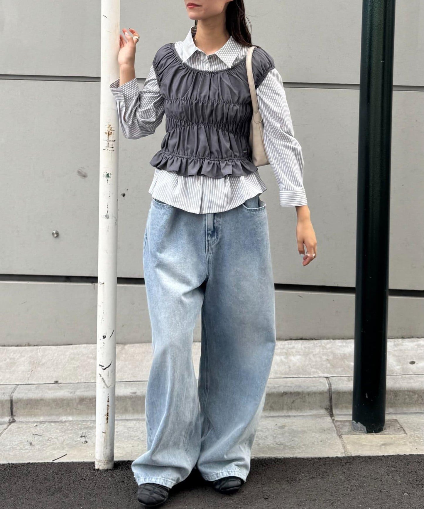 【TERIO韓國企劃】帶荷葉邊背心的條紋襯衫