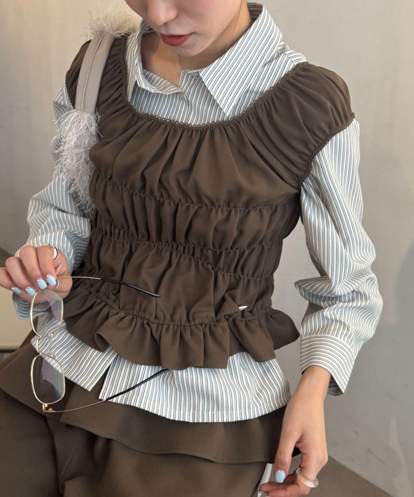 【TERIO韓國企劃】帶荷葉邊背心的條紋襯衫
