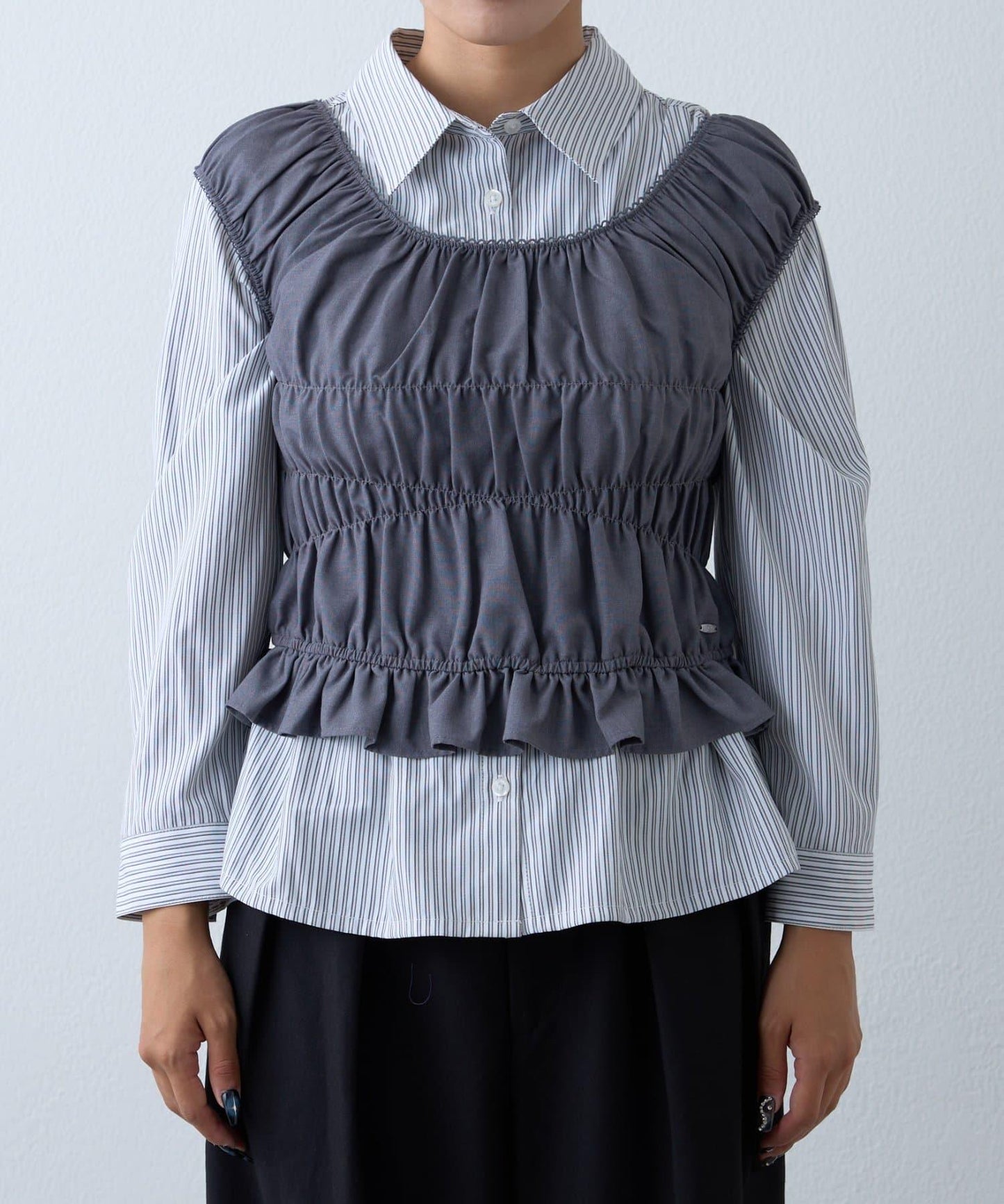 【TERIO韓國企劃】帶荷葉邊背心的條紋襯衫