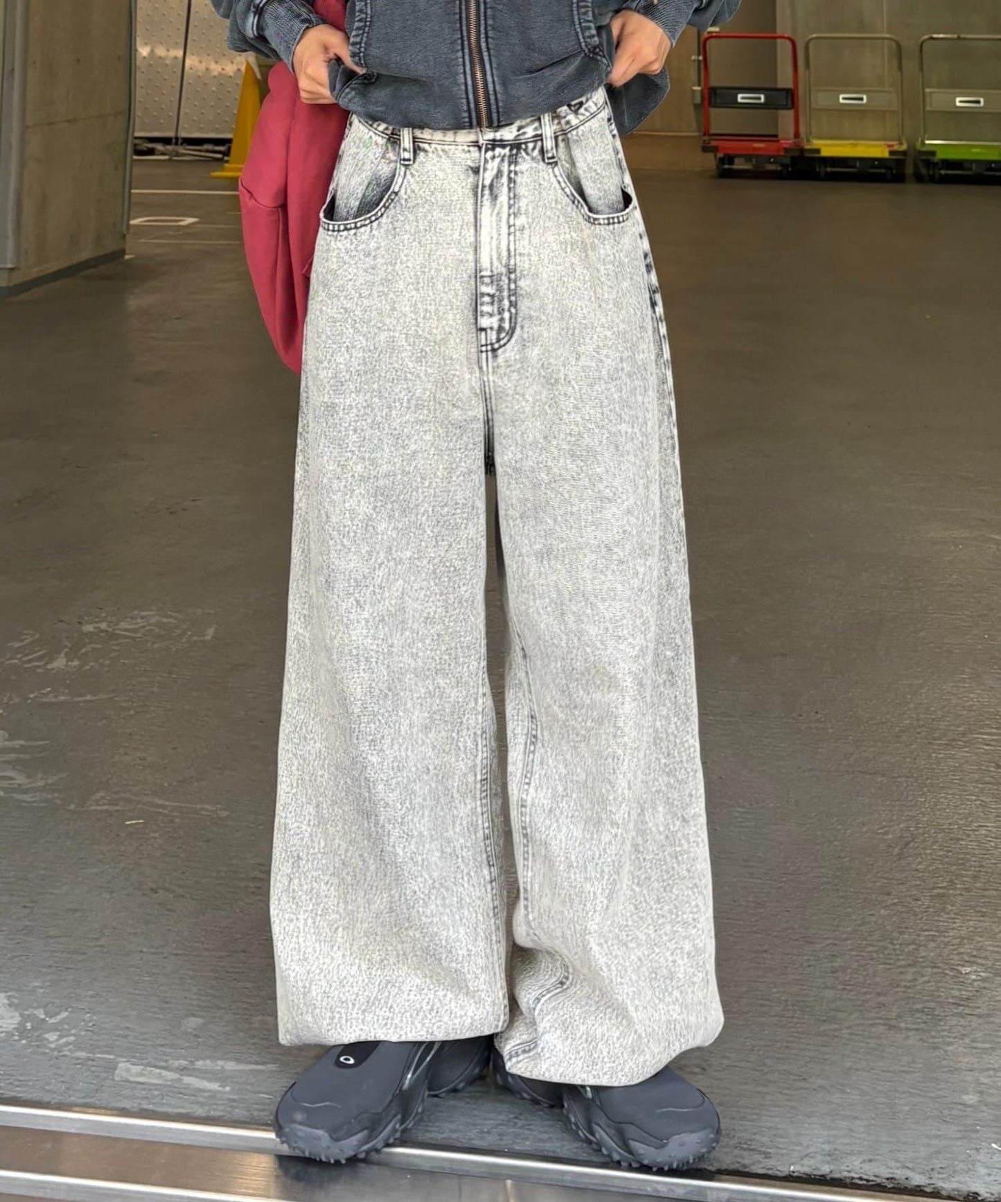 【薩基企劃】【可調節腰圍】超染褶皺設計牛仔褲