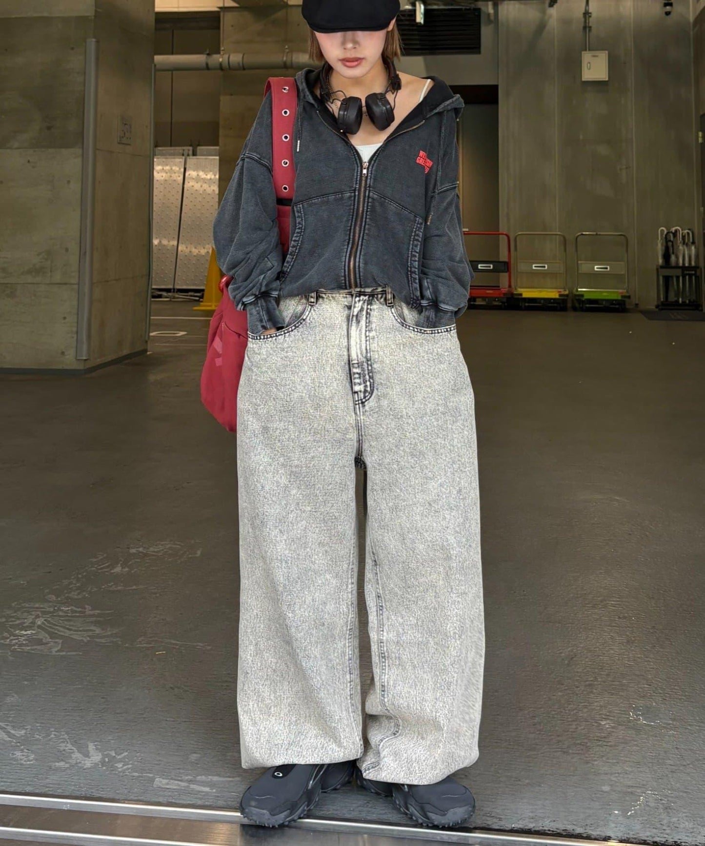 【薩基企劃】【可調節腰圍】超染褶皺設計牛仔褲