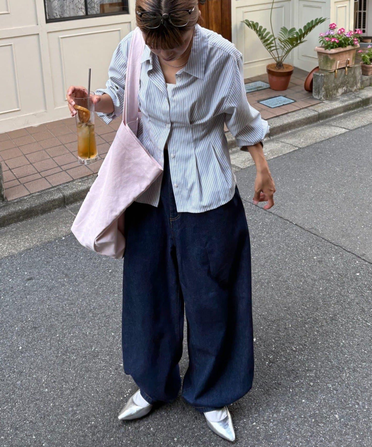 【薩基企劃】【可調節腰圍】超染褶皺設計牛仔褲