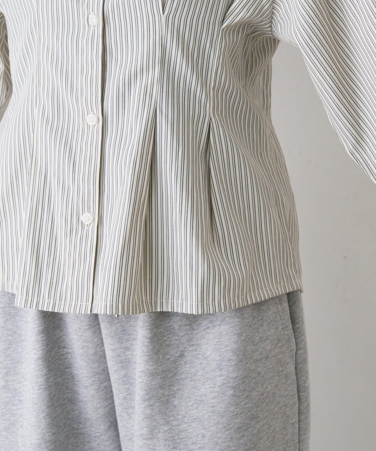 【CIAOPANIC TYPY】帶褶皺吊帶背心的條紋襯衫