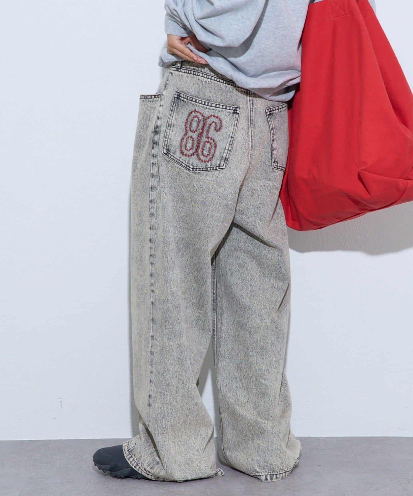 【薩基企劃】【可調節腰圍】超染褶皺設計牛仔褲