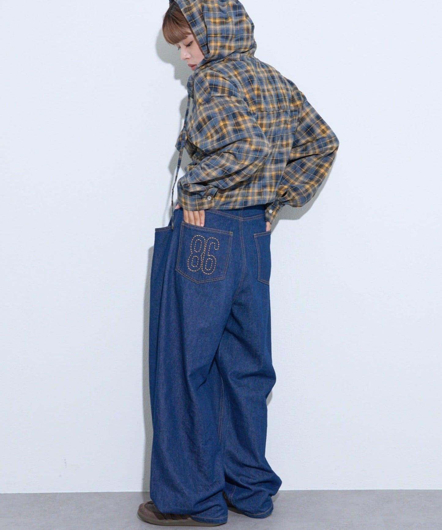 【薩基企劃】【可調節腰圍】超染褶皺設計牛仔褲