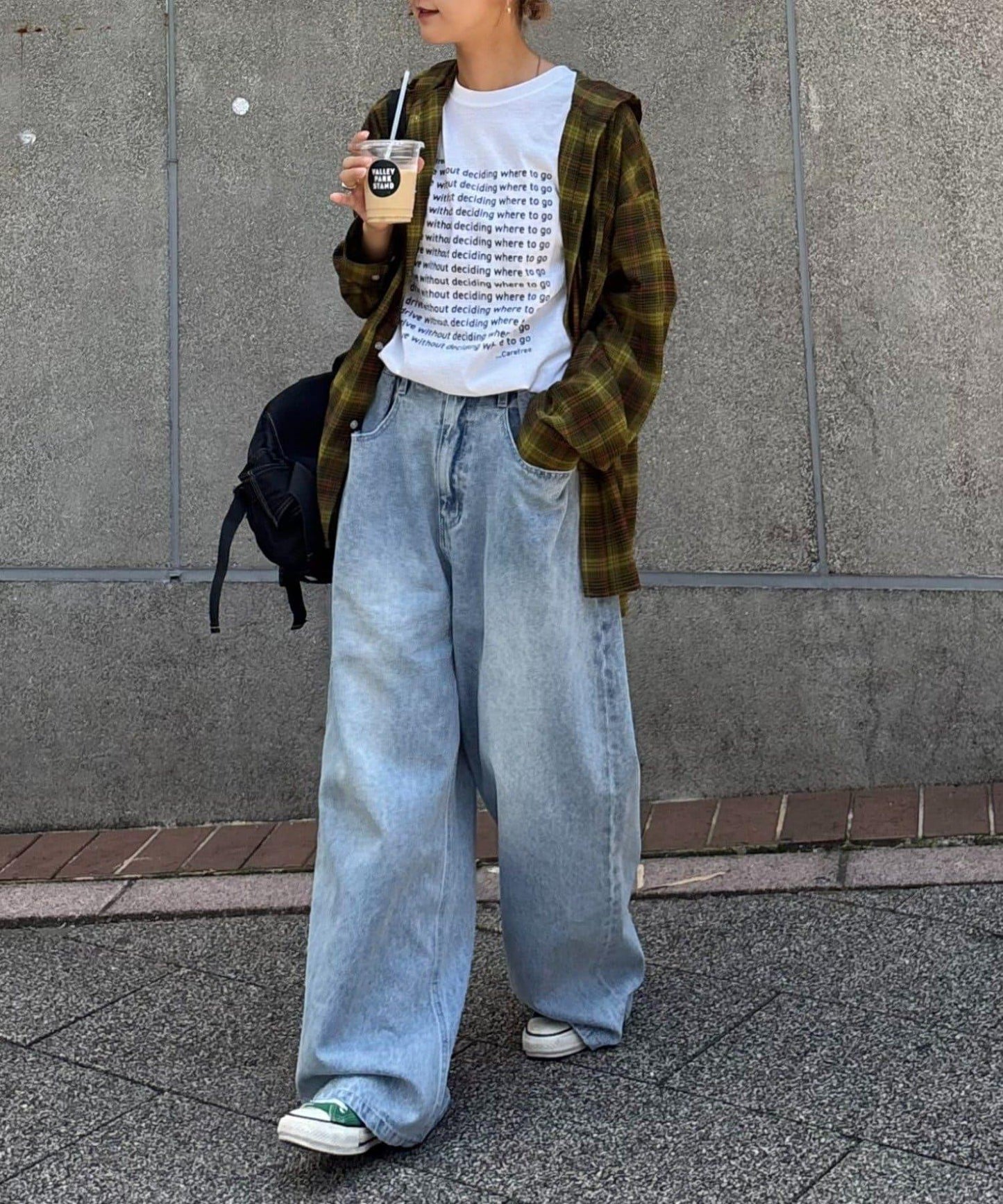 【薩基企劃】【可調節腰圍】超染褶皺設計牛仔褲