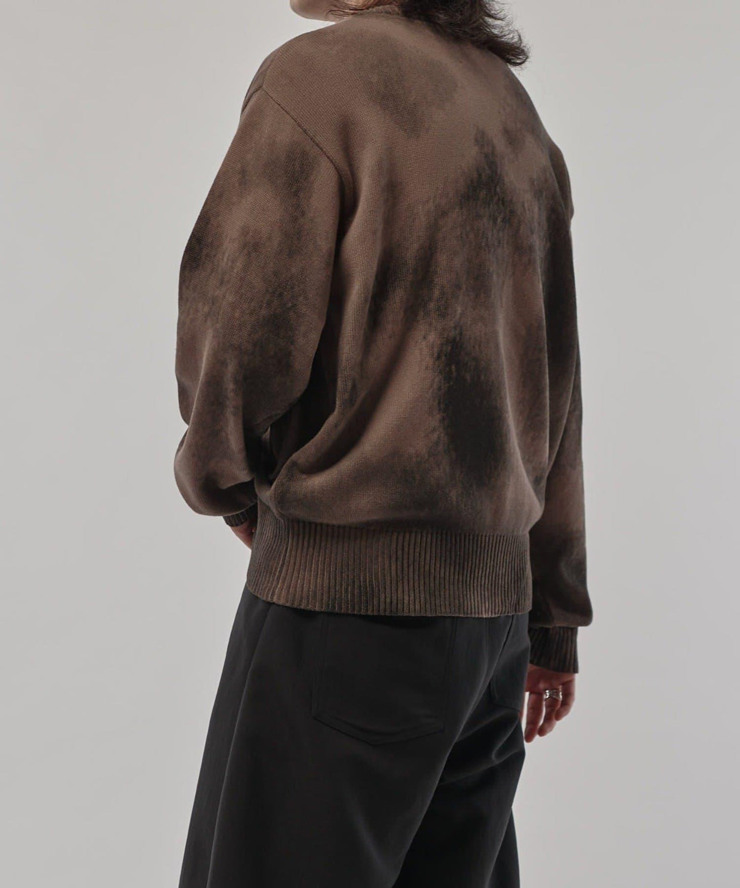 噴塗印花圓領針織衫