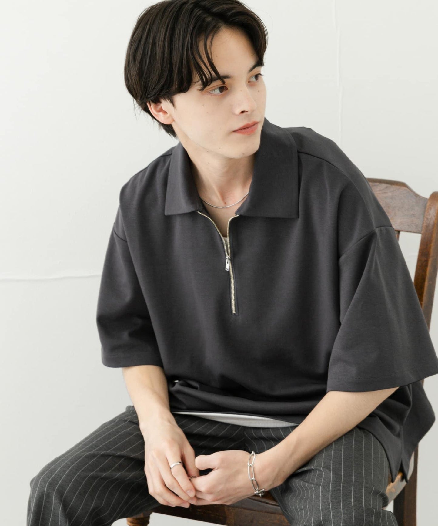 中性款高彈力半拉鍊短袖T恤