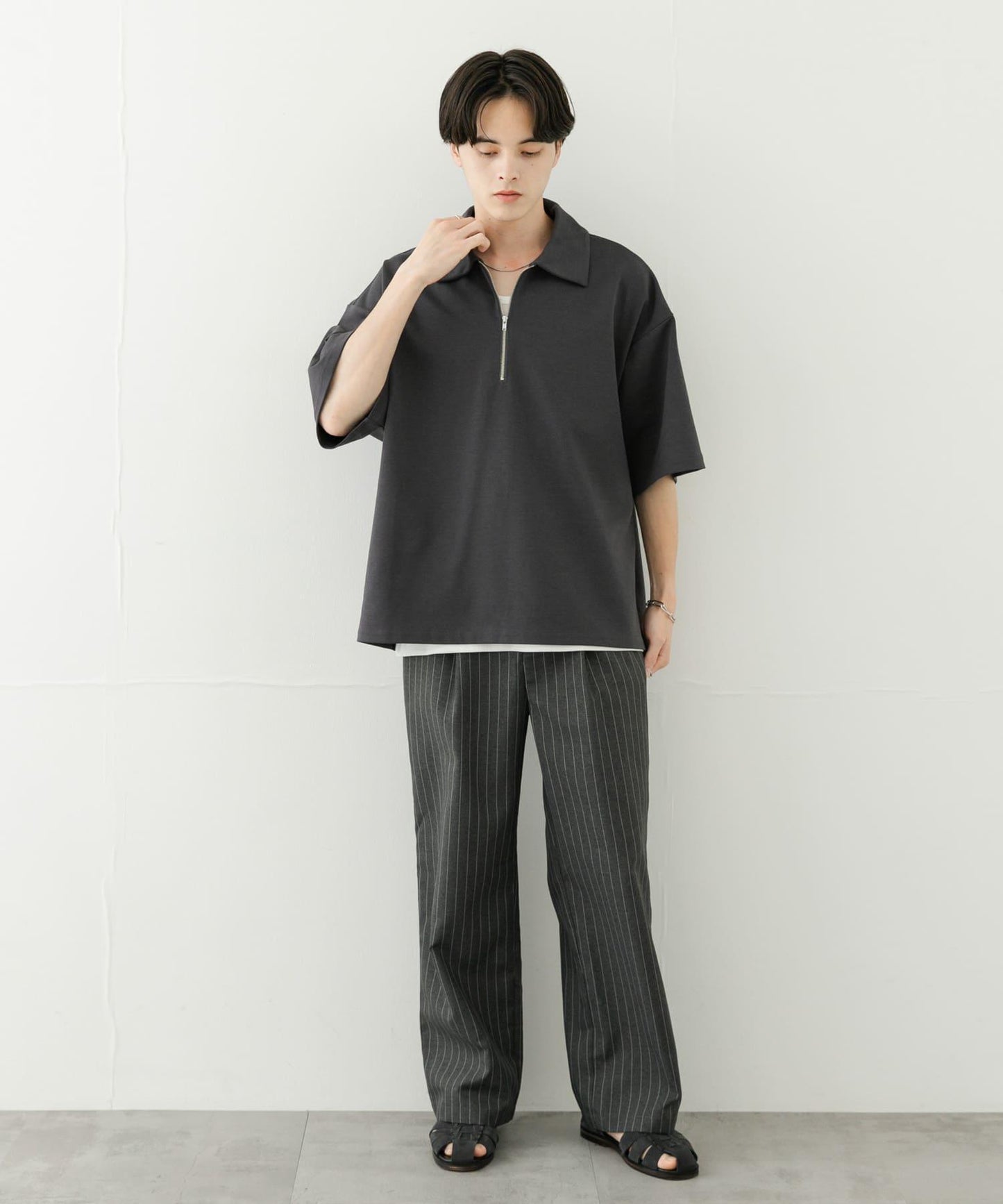 中性款高彈力半拉鍊短袖T恤