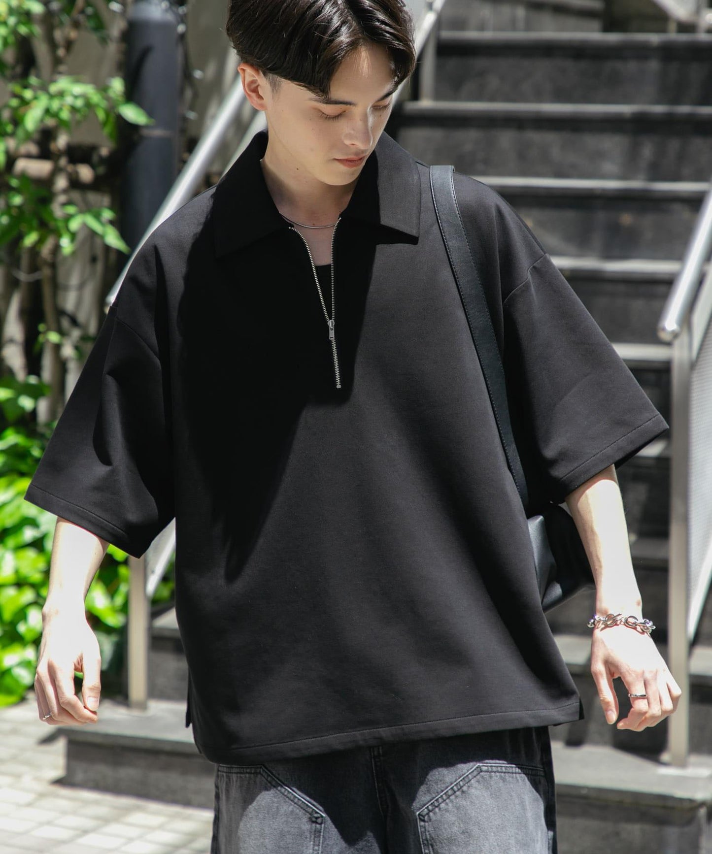 中性款高彈力半拉鍊短袖T恤