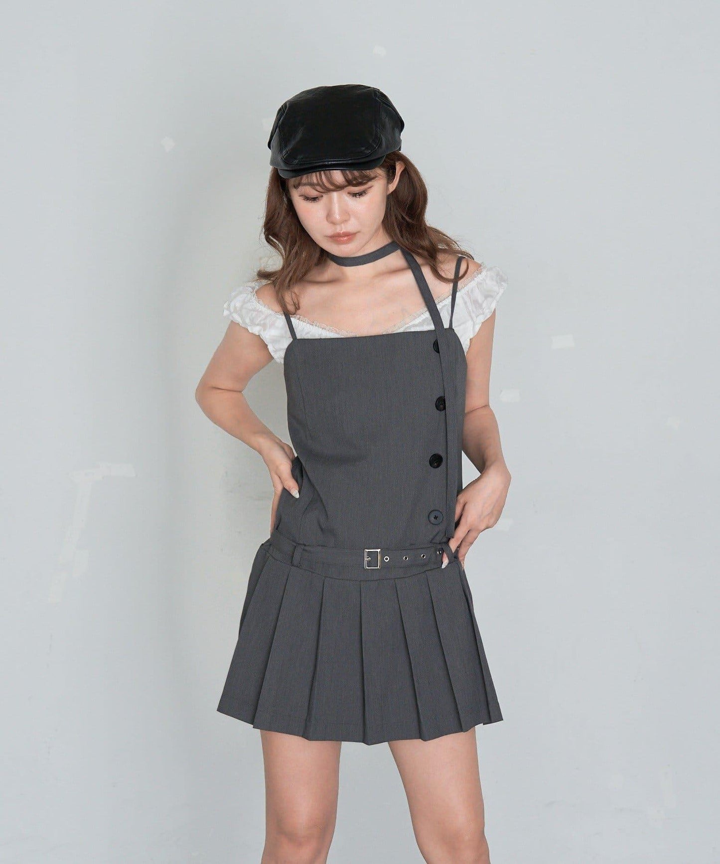 RAY CASSIN 按扣設計 百褶 吊帶迷你連衣裙