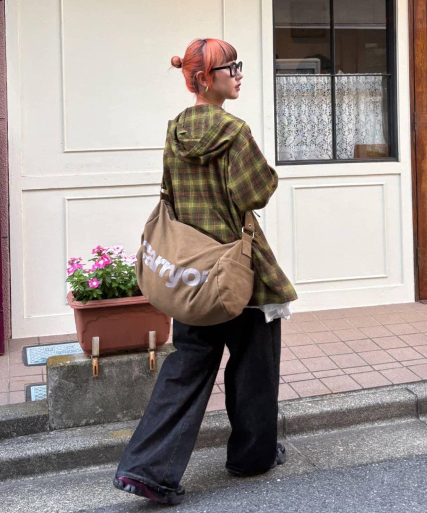 【亞卡企劃】帶食物口袋的混搭加工格子襯衫