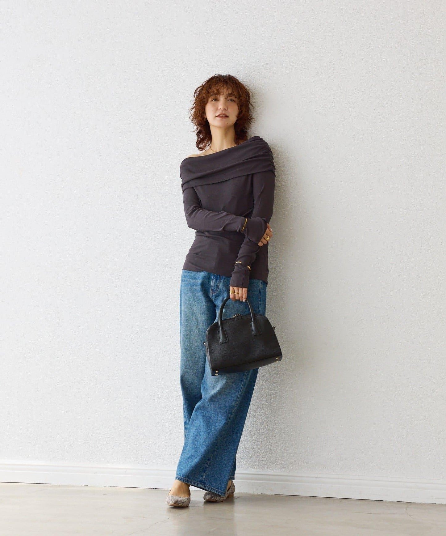 【女性化的透明感】紗質露肩套頭T恤/8月下旬發貨預定