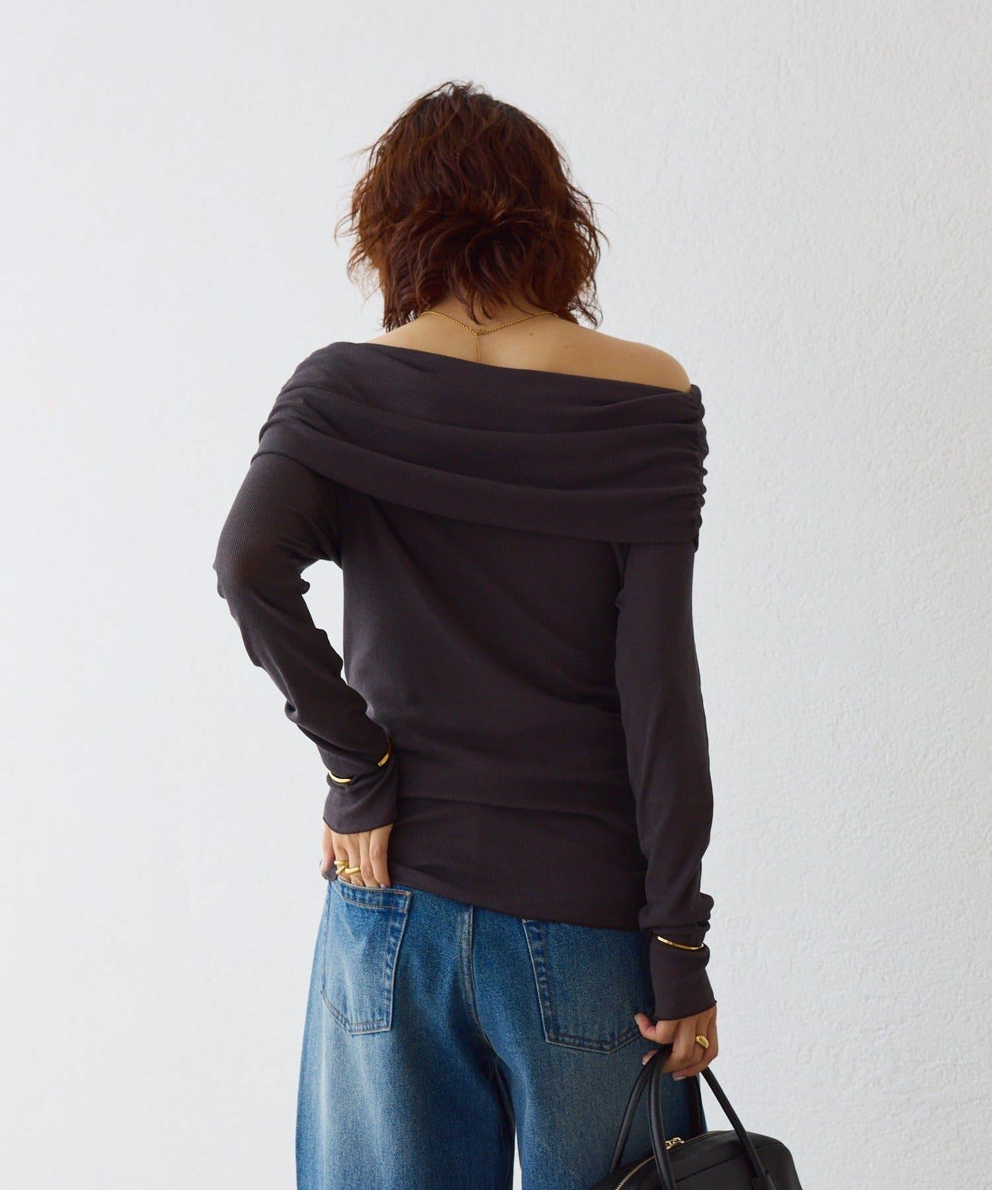 【女性化的透明感】紗質露肩套頭T恤/8月下旬發貨預定