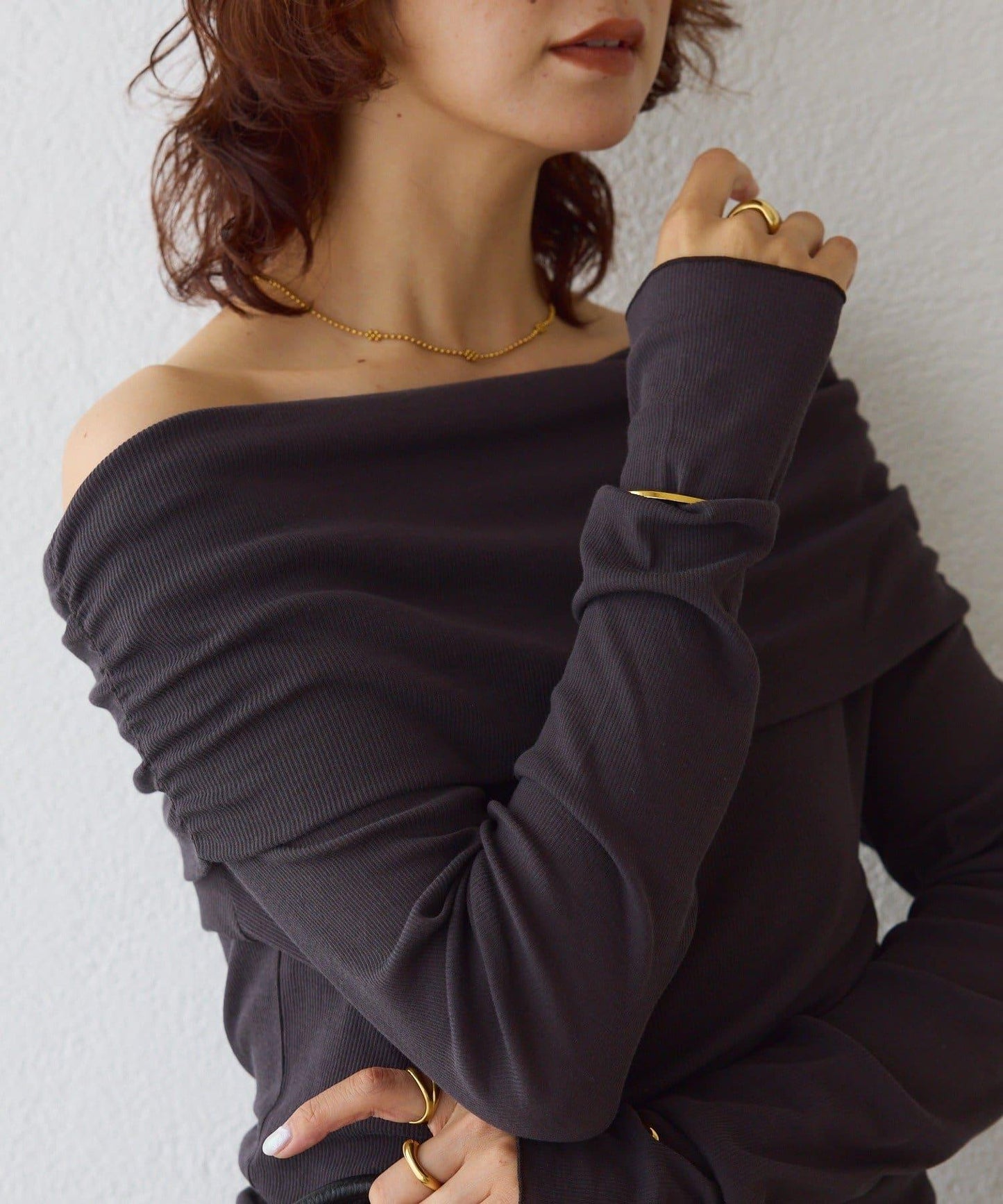 【女性化的透明感】紗質露肩套頭T恤/8月下旬發貨預定